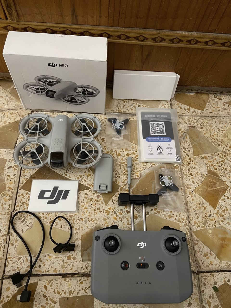 سلام عليكم DJi نيو مطيرها اربع مرات ومثل مشوف ملحقاتها وتصويرها كدامك تفيد اهل المواكب 
سعرها ٥٥٠ وبيها مجال توصيل ما عندي تريد توصيل تحول فلوس يلا اطلعها توصيل مكاني نجف مشخاب تجيني اهلاً بيك 
رقمي ***********
