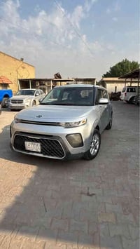 كيا صول 2020 للبيع لون سلفر محرك 2000 دوش  رقم بغداد الماني  سنوية ب ا...