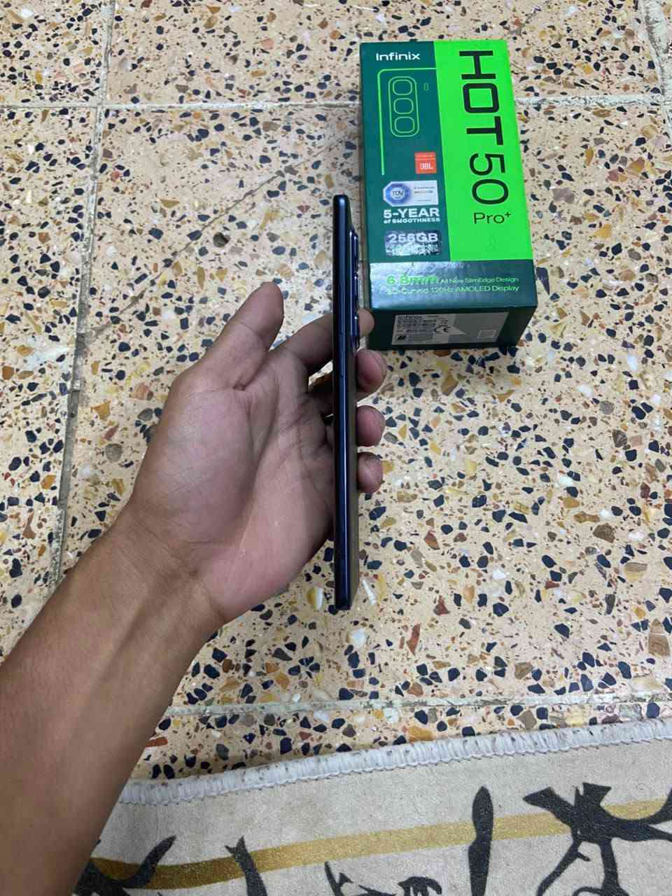 سلام عليكم جهاز انفنكس هوت 50برو.جاهز ملحقلته شاحنه وسماعت وكفر جهاز جديد سعر 175 وبي مجال او مراوس بايفون *********** بس وتساب او ماسنجر
