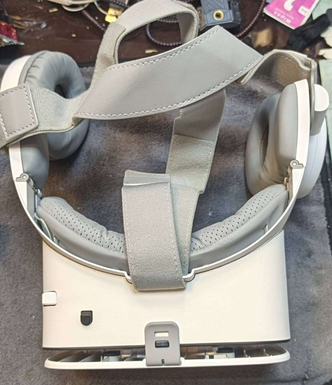 نظارة VR ماركة BOBO Z6

 نظارة الواقع الافتراضي 

مع ريمونت تحكم 

سماعات صوت مجسم 

تربط بلوتوث 

توافق جميع  الهواتف 

Android 

iOS 

لون ابيض 

تشغل 25 ساعه متواصله 

سعر 40 الف دينار

‏                       العنــــــــــ🫵ـــــــــوان               
‏                      بغداد الحرية الثانية 🫡              
‏                      قرب مطعم ابو خالد🍛🍖         
‏                     مقابل مقهى الكادحين☕             
          ‏     للاستفسار وتساب📞***********    
‏                اوقات العمل من الساعه9 صباحآ🕘   
‏                       الى الساعه 11 مساءآ🕥            
‏                           اهلا وسهلا بكم🎇                  
        ‏    🛵 توصيل بغداد وجميع المحافظات 5 الاف
