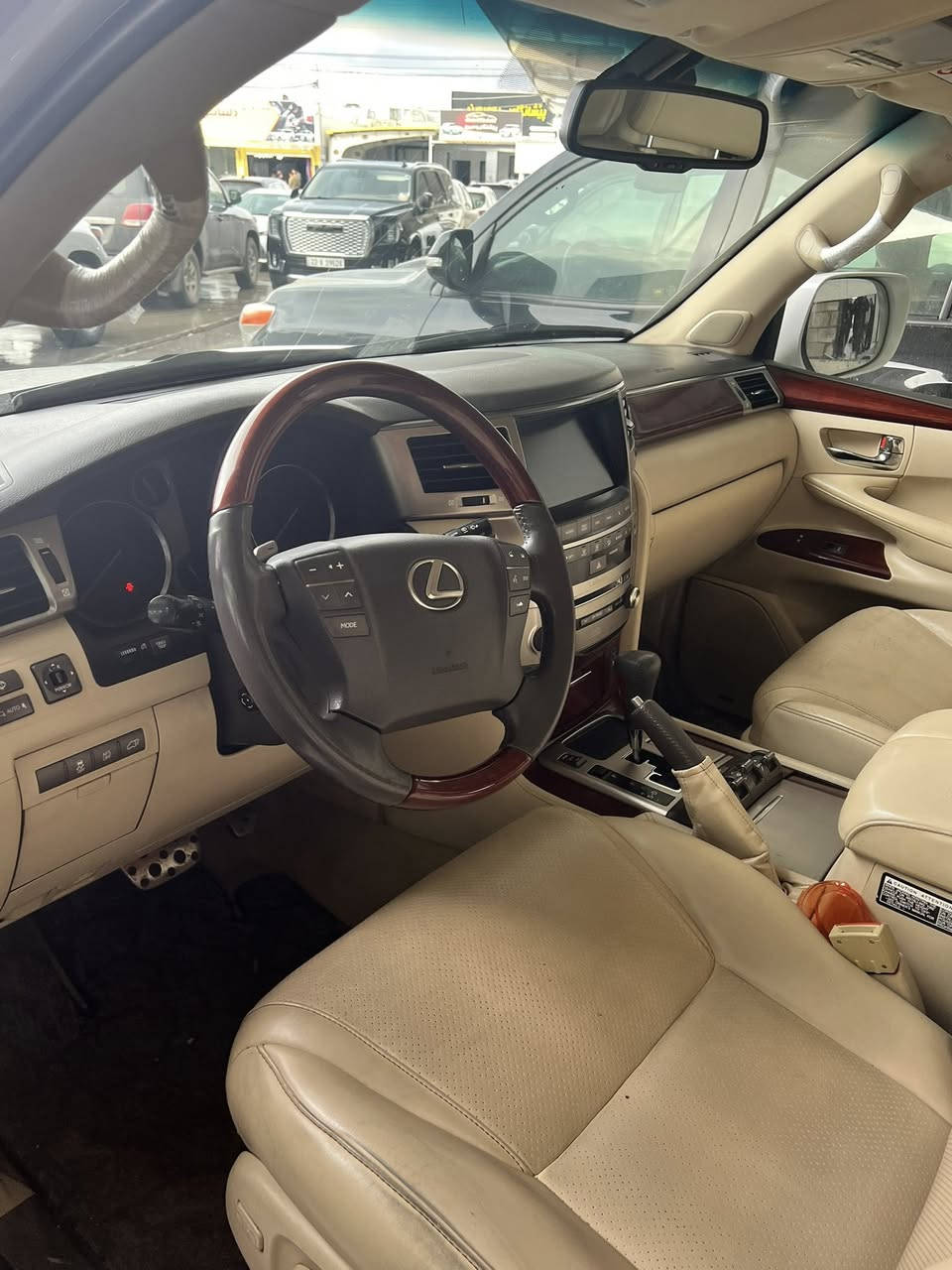‎‏Lexus LX sport   2014
‎اللَّهُمَّ صَلِّ عَلَى مُحَمَّدٍ وَعَلَى آلِ مُحَمَّدٍ
‎🔹لكزس 2014     () LX 570
                                                            
‎🔹 مكفولة كفالة عامة من الدعامية إلى الدعامية 
‎بدون بارد  ،بدون رصعات ،بدون حتى شخط🔹
‎دعاميات هم بدون صبغ ،رمل مابي ،بقية كلها بشرط

‎🔹 داخل مشمش  بسمطين + +سماعة بيادي مجوود 

‎     📞[0770 777 13 67] ره قم موبيل  

‎ فول فول المواصفات 🔹
‎ بصمة➕ الانزلاق➕ورقة البيانات➕شغال كشن جلد و هيلتر 
‎الاحتلال➕راس ديفيد➕ 5 كاميرات  ➕ثلاجة➕زينون، جلد جاف  تدفئة شفط التبريد خزينة➕هواء مزدوج➕نظام ايكو سبورت,➕حساسية الديك المؤخرة  مرايات➕الفتحة➕باب خلفي جك➕رادار إمامي

‎محرك كير بشرط مامفتوح 🔹
‎سيارة حيل نظيفة كلشي عل بلاد لوك
‎سنوية زنكة كلشي جديد مدفوع لـ2029
‎باسمي السنوية بشرط تحويل و خرامة 
‎سيارة مابيـها دينار مصرف كامل من كل نواحي

‎نظافه ١٠٠٪؜ كامل سيرفس بدون نقص و بدون مصرف🔹
‎سياره مال بيت أي نقص مابيها 4 إطارات جديدة تحتها

‎نفسي يوم /تحويل و وكالة حاظر 
‎مكانك /داخل سليماني

‎📞[***********] ره قم موبيل
