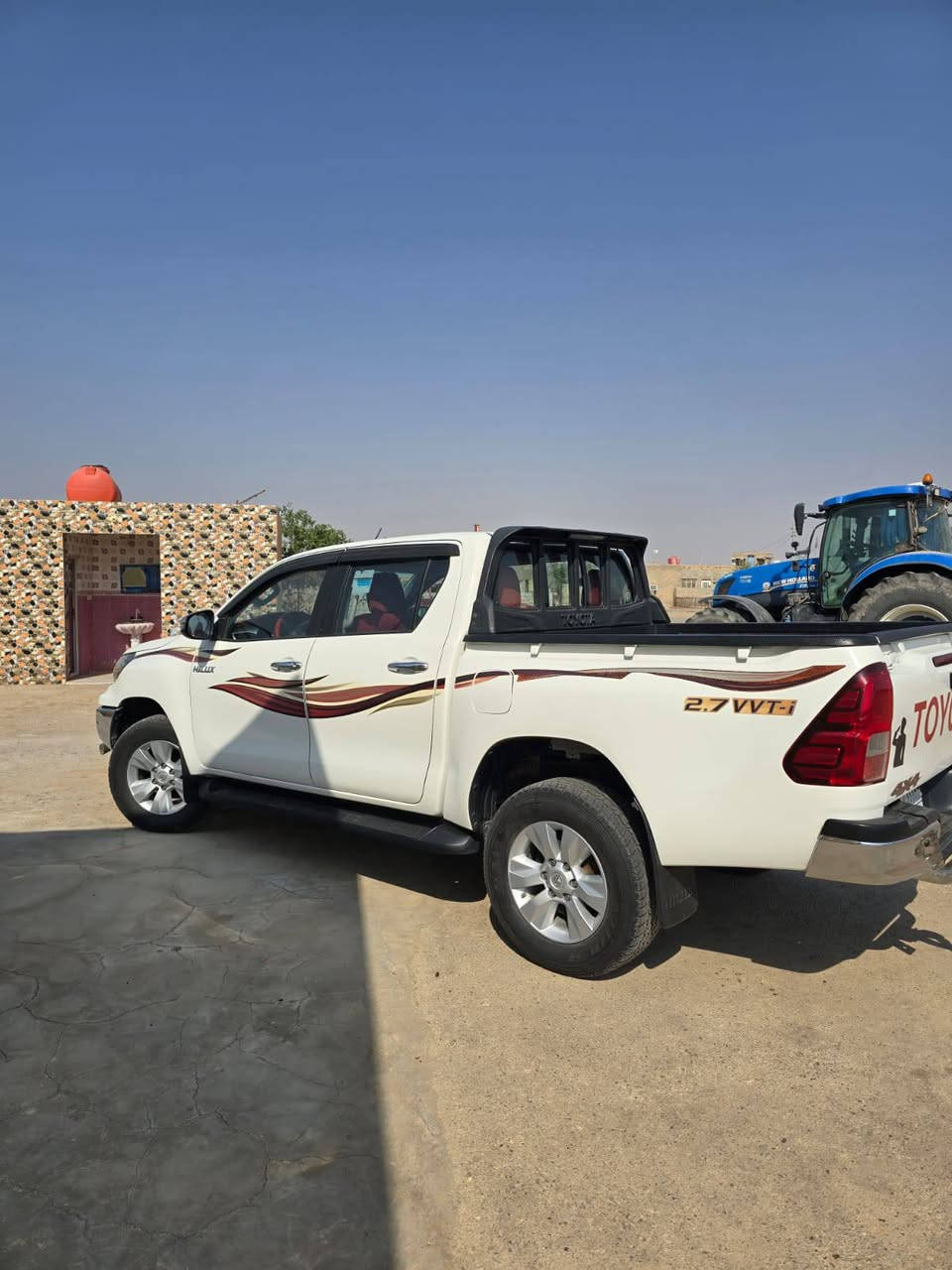 فور ويل 2020 للبيع
كويتي رقم ميسان سنويه 2028
گير عادي  
تحكم ستيرن  شاشه بلاد شاحن واير ليس
ماشيه 190الف 
***********
***********
