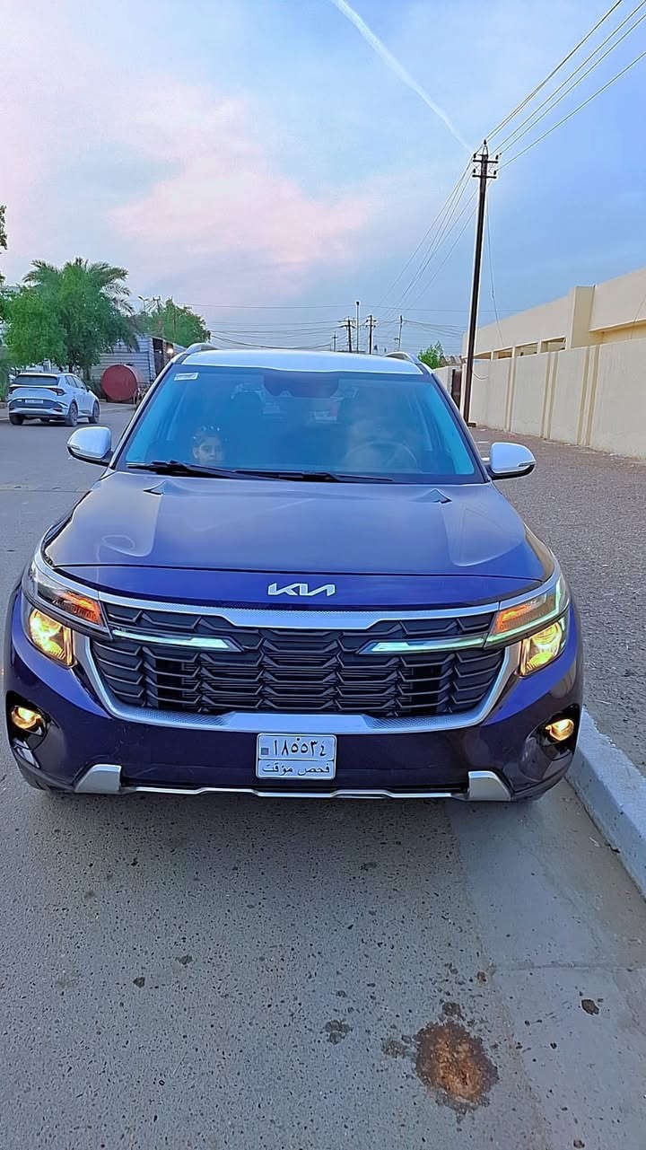 السلام عليكم كيا سيلتوس موديل ٢٤ وارد امريكي
بدون ايرباك كلها سليمه 
نص فول 
بصمة 
رادارات جانبية وخلفيه واماميه 
اشاير بالمري ولدات 
لونين القماره بيضه 
مكينة ٢٠٠٠ دوش المرغوب 
سياره جديده 
مصبوغ بنيد وجاملق 
بدون رقم منفيس موجوده بغداد حي اور 
معروضه ب 152$
الاتصال. ‭٠٧٧٣ ٦٨١ ١٠٤٣‬
