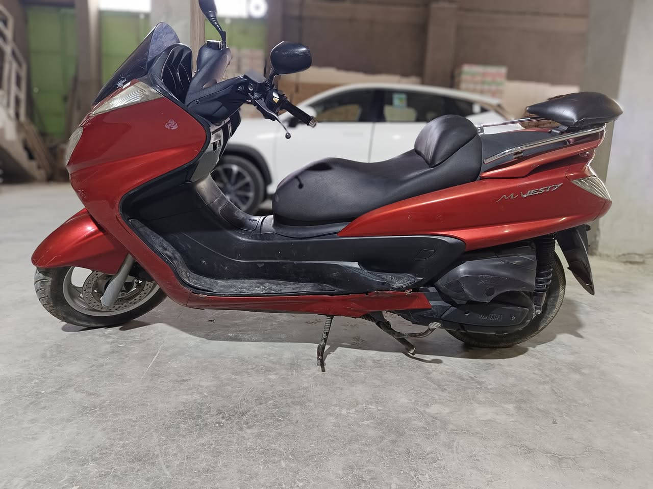 السلام عليكم ماجستا ملي كراند 400 سيسي مال تاجر من البيت للشركة نضافه شوفت عينك محرك ناعم كهربائيات كلها شغاله ع الفحص مكاني جميلة السعر 850 وبيها مجال ***********
