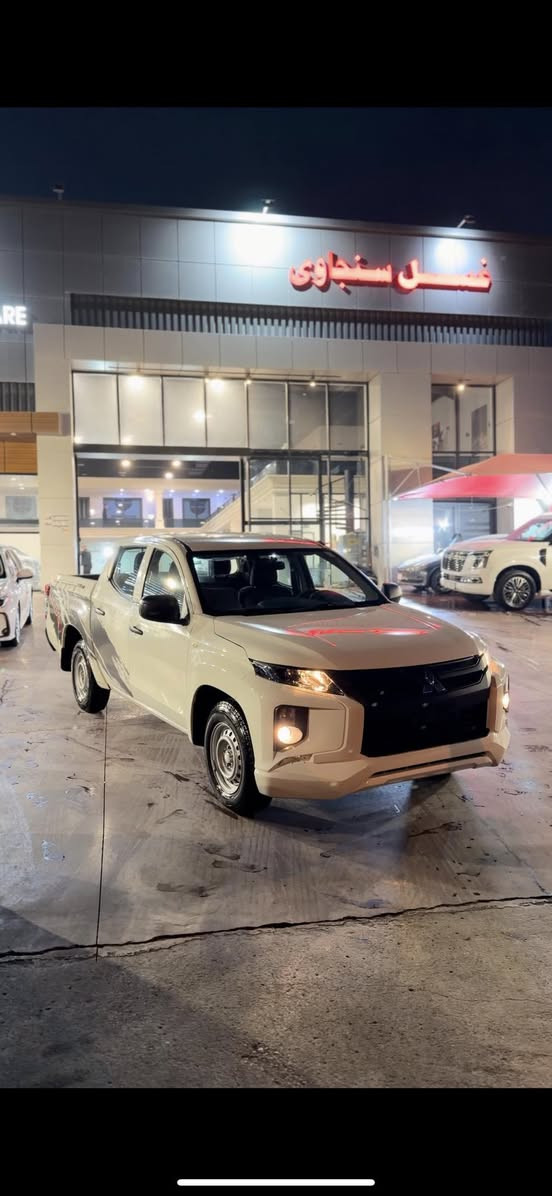 ميسوبيشي L200 
موديل ٢٠٢٣
وارد خليجي 
جمالغ و باب سكن صبغ 
بدون رقم تترقم شمالي 
سعرر ١٤٤ ورقة بيها مجال بسيط
***********
واتساب
