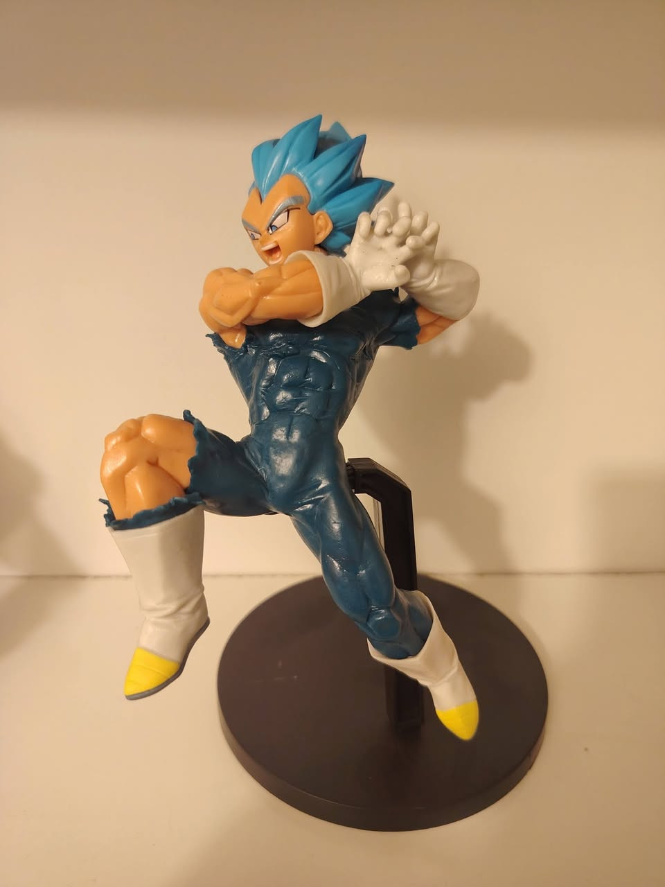 قياس 30 سم
مجموعة دراغون بول شلعه 50 الف وتوصيل مجاني
ريمي 20 الف مع التوصيل 
ايس 20 الف مع التوصيل
فيكَر كوجو 10 مع التوصيل
ابو اذانات ما اعرف اسمه 8 مع التوصيل

***********
