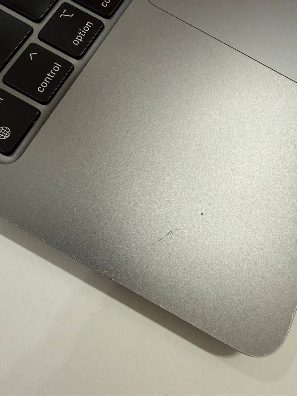 Macbook Pro 2022 13"
CPU M2
RAM 8GB
Storage 256GB
Battery life 69%
Battery Cycles 270

السعر 950 الف
مكاني بغداد المنصور
واتساب ***********
