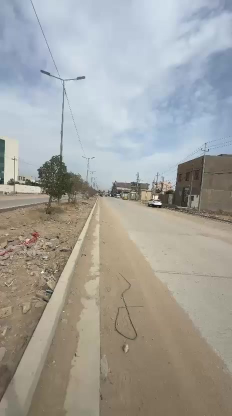 🏡 قطعة أرض مميزة للبيع – فرصة استثمارية
📍 الموقع: الحلة – حي الكفأت 
✨ إذا تبحث عن استثمار مضمون وبسعر مناسب، هاي فرصتك
🔹 طابو صرف بأسم شخص واحد
🔹 قطعة على الشارع مباشرة ✔️
🔹 عرض الشارع: 10 متر
🔹 موقع حيوي وقريب من الشوارع الرئيسية
🔹 مساحة القطعة: 150 متر 
📍 موقع استراتيجي قريب من:
🔸 مستشفى التركي 
🔸 مجمعات طبية وخدمات
🔸 شارع 60
🌿 منطقة مخدومة بالكامل
💧 الخدمات متوفرة:
✔️ ماء
✔️ كهرباء
✔️ مجاري
💎 القطعة مناسبة للسكن أو الاستثمار
🔥 سعر مميز حالياً – فرصة ما تتكرر
📌 ملاحظة: من تنفتح المنطقة أكثر، صعب تحصل قطعة بنفس السعر!
للأسفسار الاتصال الارقام او مراجعه مكتب: 
***********{ متوفر واتساب }
***********
📍 مكتب سجاد سامي للاستثمار العقاري
الحلة – حي الحسين – قرب حلويات لبنان
