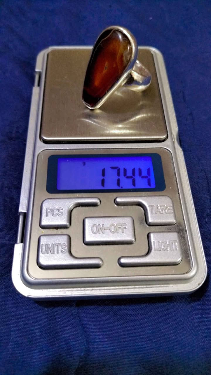 عقيق يماني دلوه قديمه مشكوله حجر اصلي صياغه يدويه ثقيله فضه 925 وزن الخاتم 17 ونص متوفر توصيل ناصرية, ذي قار


**إذا كنت صاحب هذا الإعلان وتريد حذفه لأي سبب، رجاءا أرسل رسالة إلى الدعم الفني**