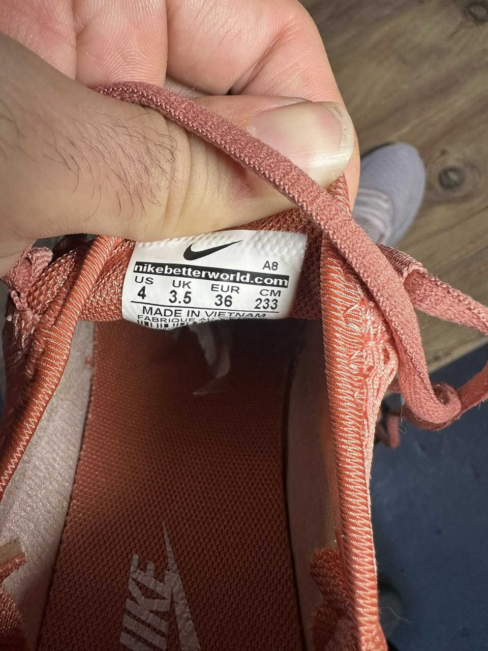 قياس 36 فقط
هوكا + قطعتين نايك ولادي بنادي


**إذا كنت صاحب هذا الإعلان وتريد حذفه لأي سبب، رجاءا أرسل رسالة إلى الدعم الفني**