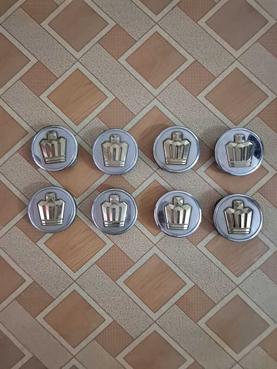 تك ويل شاهينة ستيل سعر 65 الف
بلاجكتور ملكه سعر 20 الف
تك كب ملكه نفطي حاويه 20 الف
كبات شاهينة سعر التخم 15 الف 
مكاني نجف ***********
