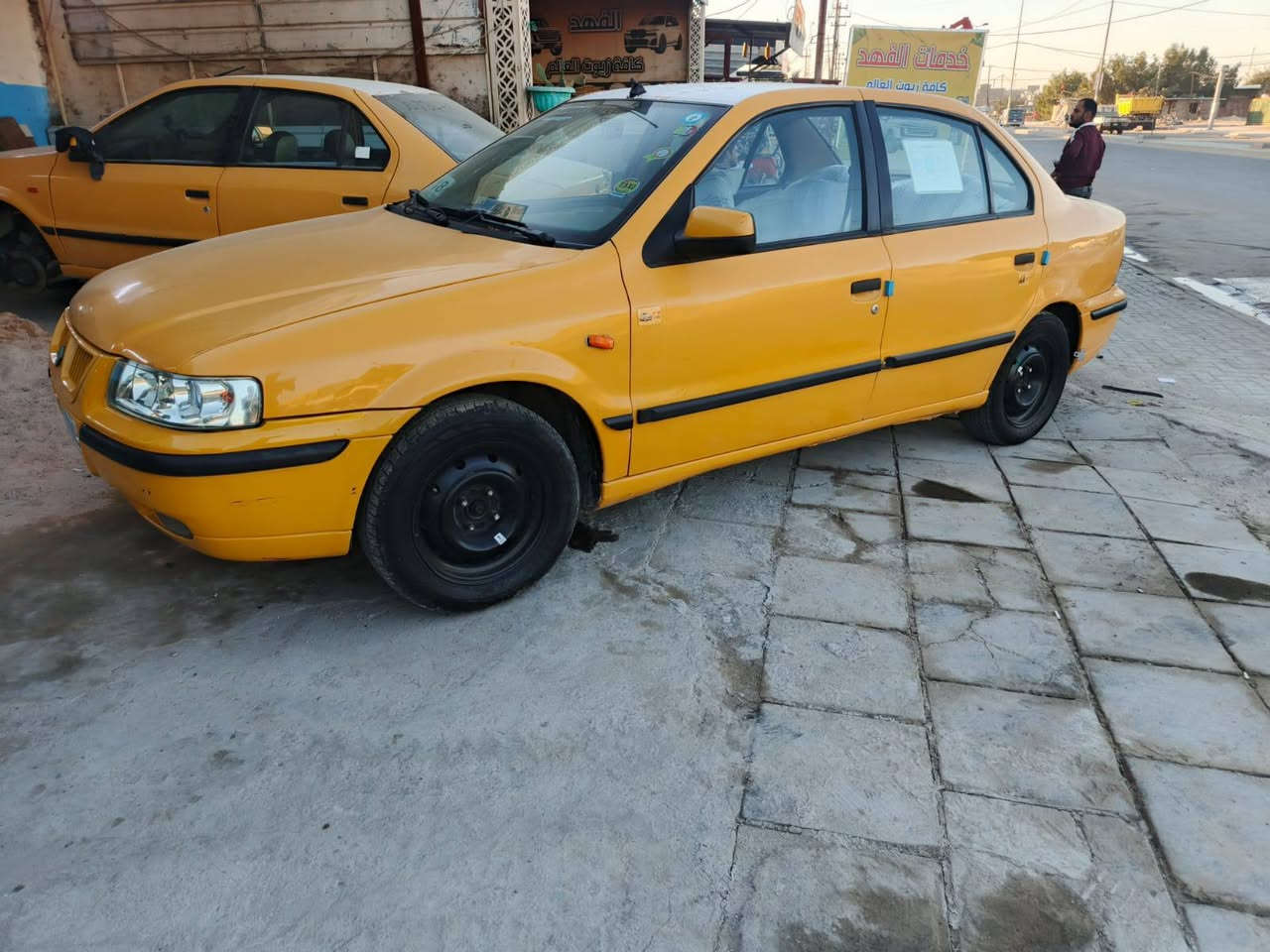 سلام عليكم سمند2010 ناطقه  جاهزه رقم انكليزي جاهره كبل لشارع السعر37 مكان بغداد الاتصال ***********
