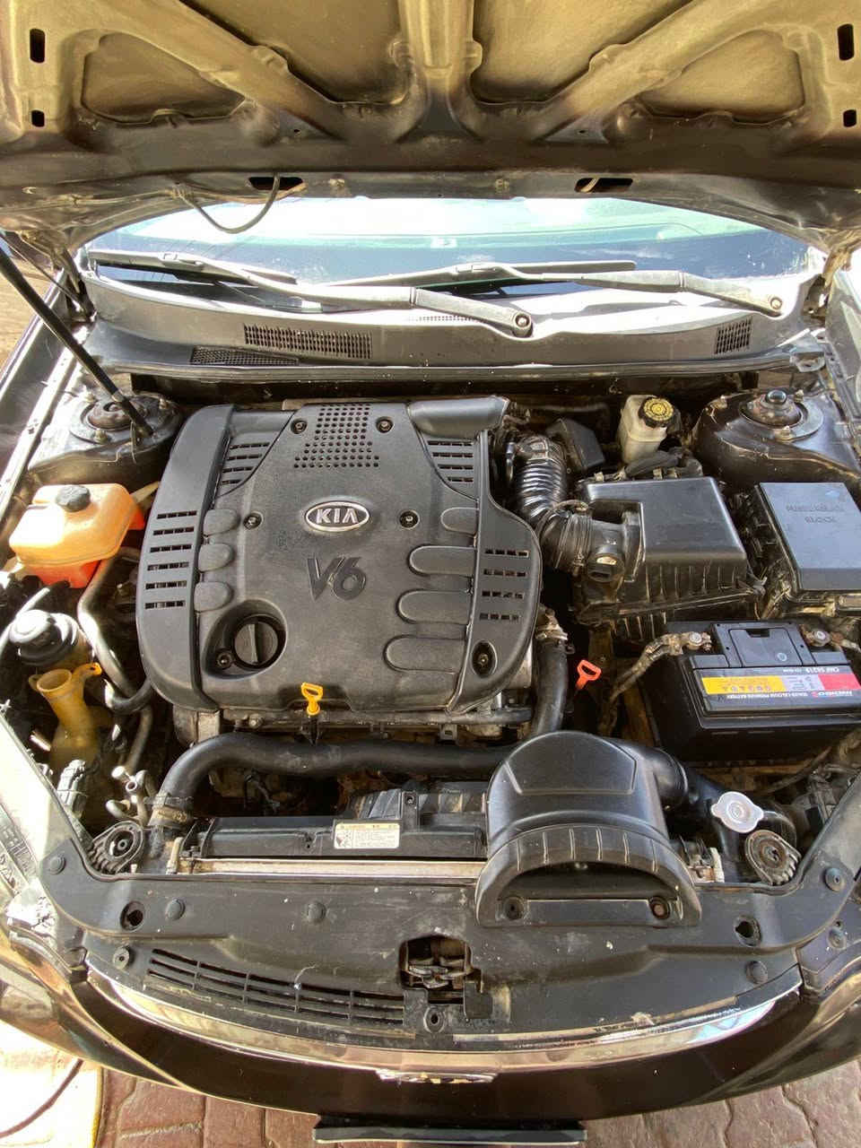 السلام عليكم/كيا اوبتيما موديل 2007 خليجي كير ومحرك 2700 جدد مشروع وطني 
جاهزه تبريد طخم تاير حداديه مصبوغه عام اثر جراد وللجماليه منظومه زنون جديد ضربتها باب الامامي جهه العبري السعر 77 وبيها مجال  مكاني ذي قار باقي التفاصيل اتصال على الرقم***********
