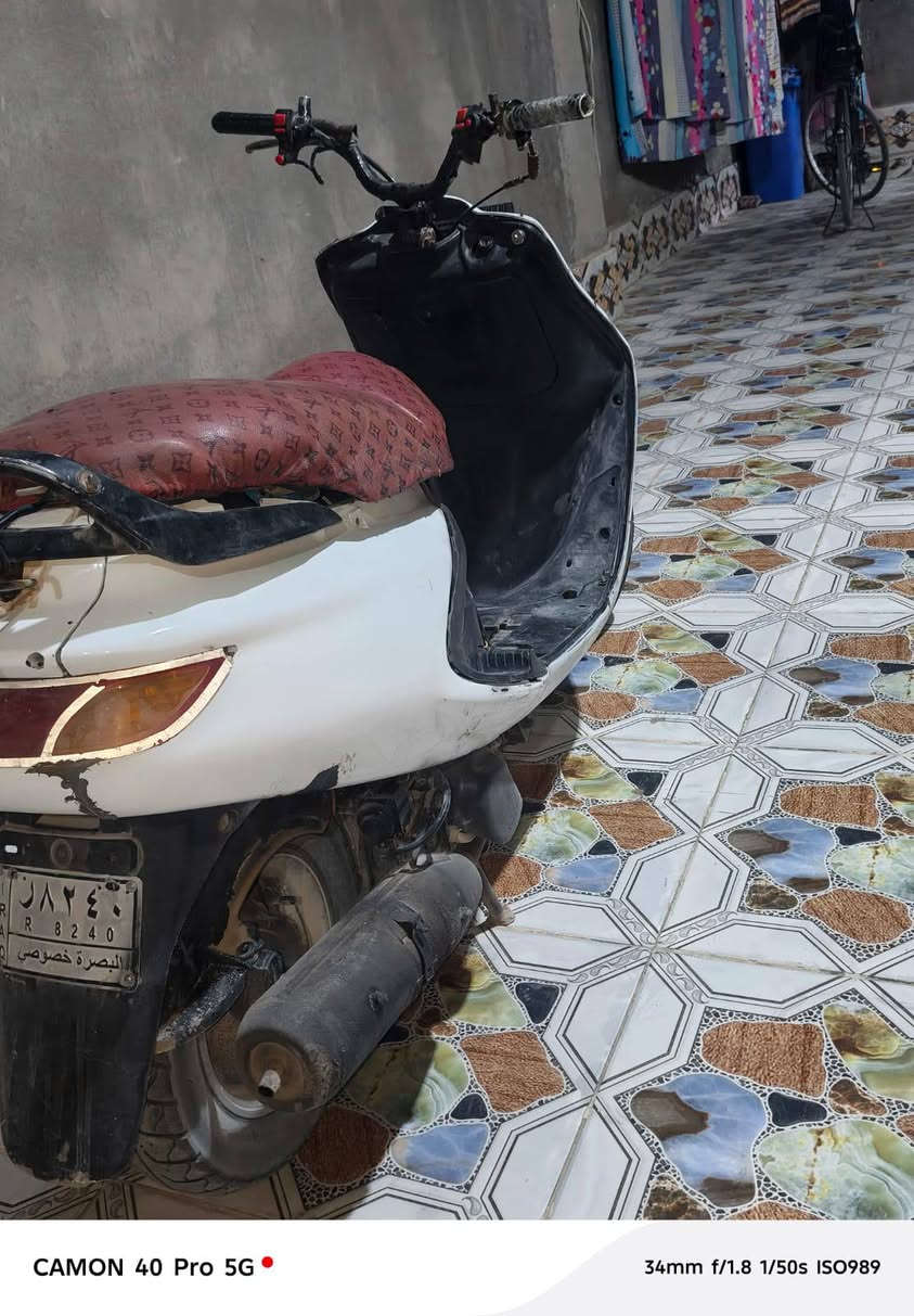 دراجه فراشه مكينه حاويه  اي نقص ما بيه   سعر 350 بيه مجال  مكان قضاء المدينه بني منصور ابو غريب  رقم  ‏‪0774 925 9529‬‏ متواجد واتساب
