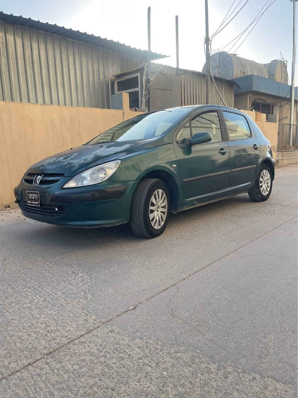 بيجو ٣٠٧ موديل٢٠٠٥ 
موبايل*********** 
سعري 39 مةجال ئارم وسةنةوية
ئارمةكة بةناويش دةكري
گيرو مةكينة بةشةرت مةسروفيكي  جاكم  لي  كردوة 
جام كارةبايي كوشن جةگ گير توماتيك و عادية
دوگةمةي  سپورت و بةفر
شاشة ئايپات و ليد 
شوين هةولير أربيل, العراق
