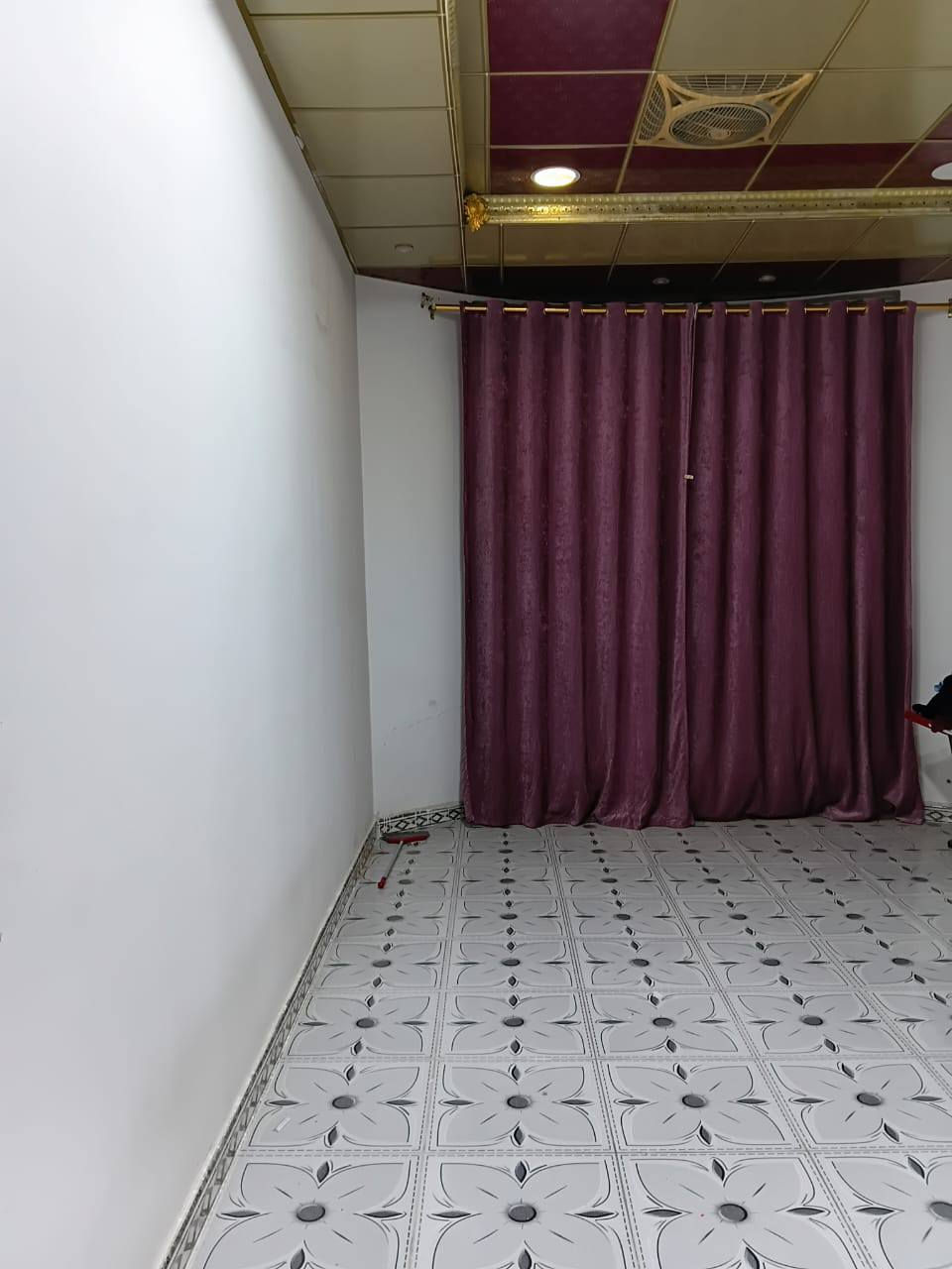 تحيه طيبه بيت للبيع 200م طابقين يحتوي علي 6 غرف منام صاله مطبخ صحيات بناء حديث العنوان ابي خصيب العوجه شارع الشجره الطيبه السعر 170مليون وقابل للتفاوض للستفسار ***********
*********** البصرة, العراق
