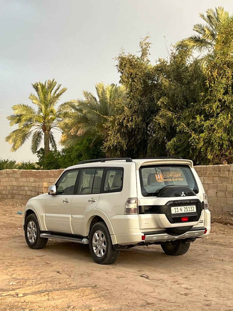 السلام عليكم
باجيرو مديل 2015  حبتور فول مواصفات 1/1

رقم بغداد
ماشيه 120 الف حقيقي 
هزه وسنويه جديد ل 2029
كير ومحرك بشرط مكفولات برغي ما مفتوح
السياره مكفولة عدا الجاملغ الايسر جهة السايق وشوية من البنيد بدون ايرباك 

المواصفات 
فتحه 
كير 5 نمر
حساس خلفي 
كشنات جلد اصلي 
ثلاث قطع تبريد 
سبعه راكب 
زراك لايت 
لايت زنون اصلي 
دمام خلفي 
تحكم ستيرن جهتين 
كشنات كهرباء 
اشاير بل مري 
مري شفط 
سبير مانازل 
ثلاجة
فور ويل 
مثبت سرعه 
مواصفات الحبتور بعد معروفه 
محرك 3500 برغي ما مفتوح بي 

السعر 180 وبيها مجال للشراي 
مكان السياره بغداد
رقم الهاتف ***********  الشراي يتصل وبي خير ويتدلل
