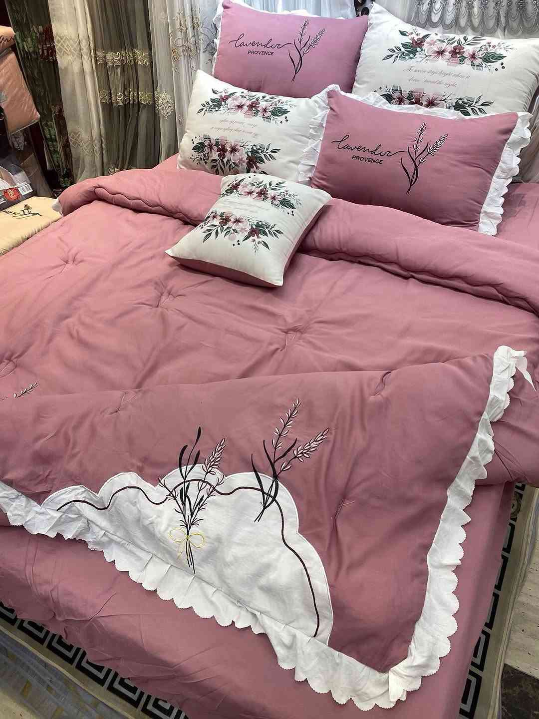 السعر 50,000🔥
سيت لحاف نفرين ((7 قطع )).. (مطرز)
خام قطني درجه اولى
قياس اللحاف (220×240).....
قياس الجرجف (180×200+30)الارتفاع...
وجه مخده عدد 4..(50×70)......
وكوشه عدد 1 ..(45*45)
للحجز بالمفرد مراسلة الصفحة او واتساب ***********
يوجد توصيل بغداد وجميع المحافظات …
