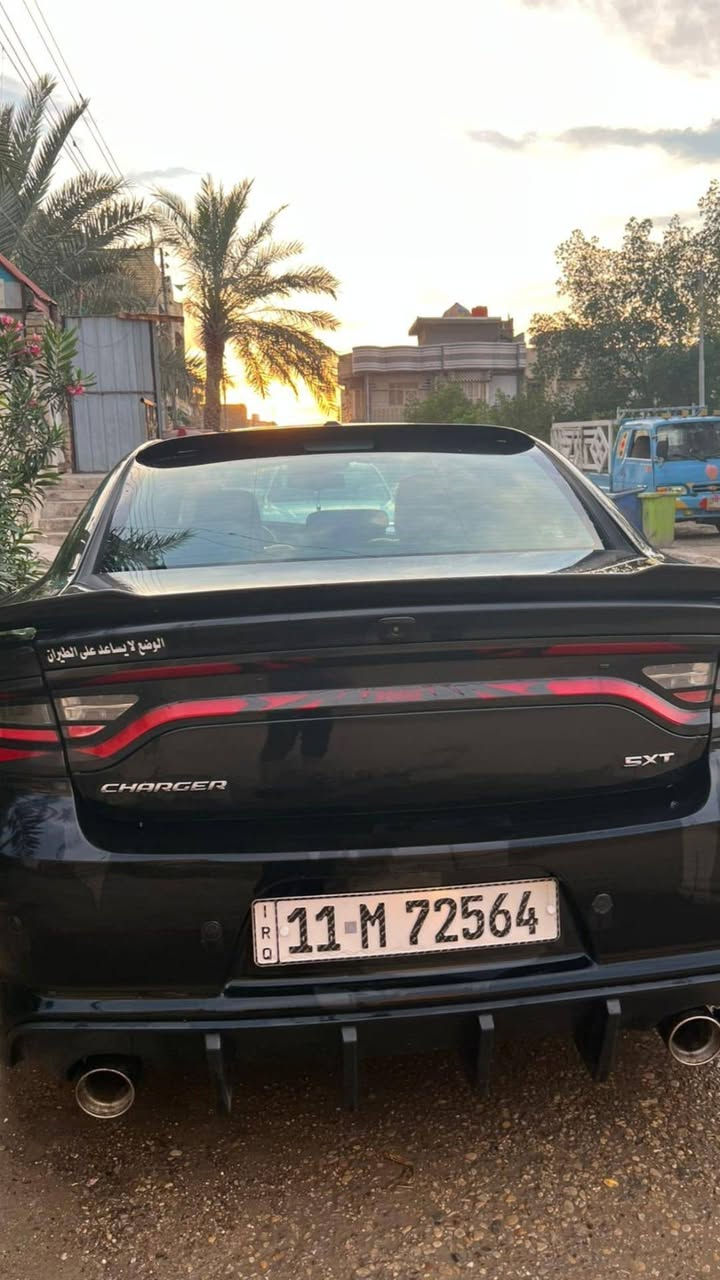 جارجر Sxt
رقم بغداد الجديد ب اسمي 
موديل 17
محرك ٦ سلندر ٣٦٠٠ 
ماشيه ٠122
سياره فول حتىالفتحه 
شاشه جبيره 
تدفئه كشنات 
مري جانبيه هيتر الوسط تعتي
كير مكينه مكفول 
السياره  حادث امريكا  فقط تحديث بنيد ودعاميات اس ار تي 
وشكم مكان بارد  
السياره استعمال شخصي 
والسونار بالمنشور 
مكاني ميسان 
سعر ٢٠٢ $
ترهم مراوس بأقل موديل او توسان ***********
