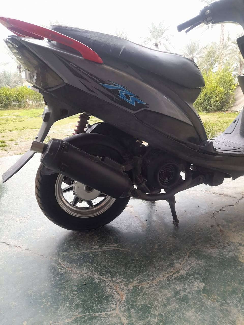 دراجه ماكس للبيع ب 700 وبيها مجال  ***********
