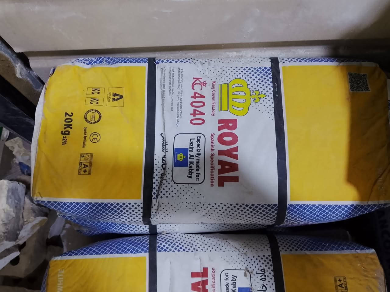 متوفر لدينا المادة اللاصقة رويال 

1054      الخاصة بالمرمر والبورسلين
 1052    الخاصة بالسيراميك 
 
4040    المادة الخاصة بالطلس

ومتوفر ايضا مادة الستن علامة رويال الخاص بطلس وتصليح الالواح

التجهيز مفرد وجملة بكميات مفتوحة

يمكنكم زيارة معرضنا الميار للأصباغ والديكور في بغداد – الدورة – حي دجلة ــ شارع الابداع
📞 للاستفسار: ***********

 #واجهات_منازل #تصميم_واجهات #بغداد #ديكور_خارجي #بغداد #العراق
