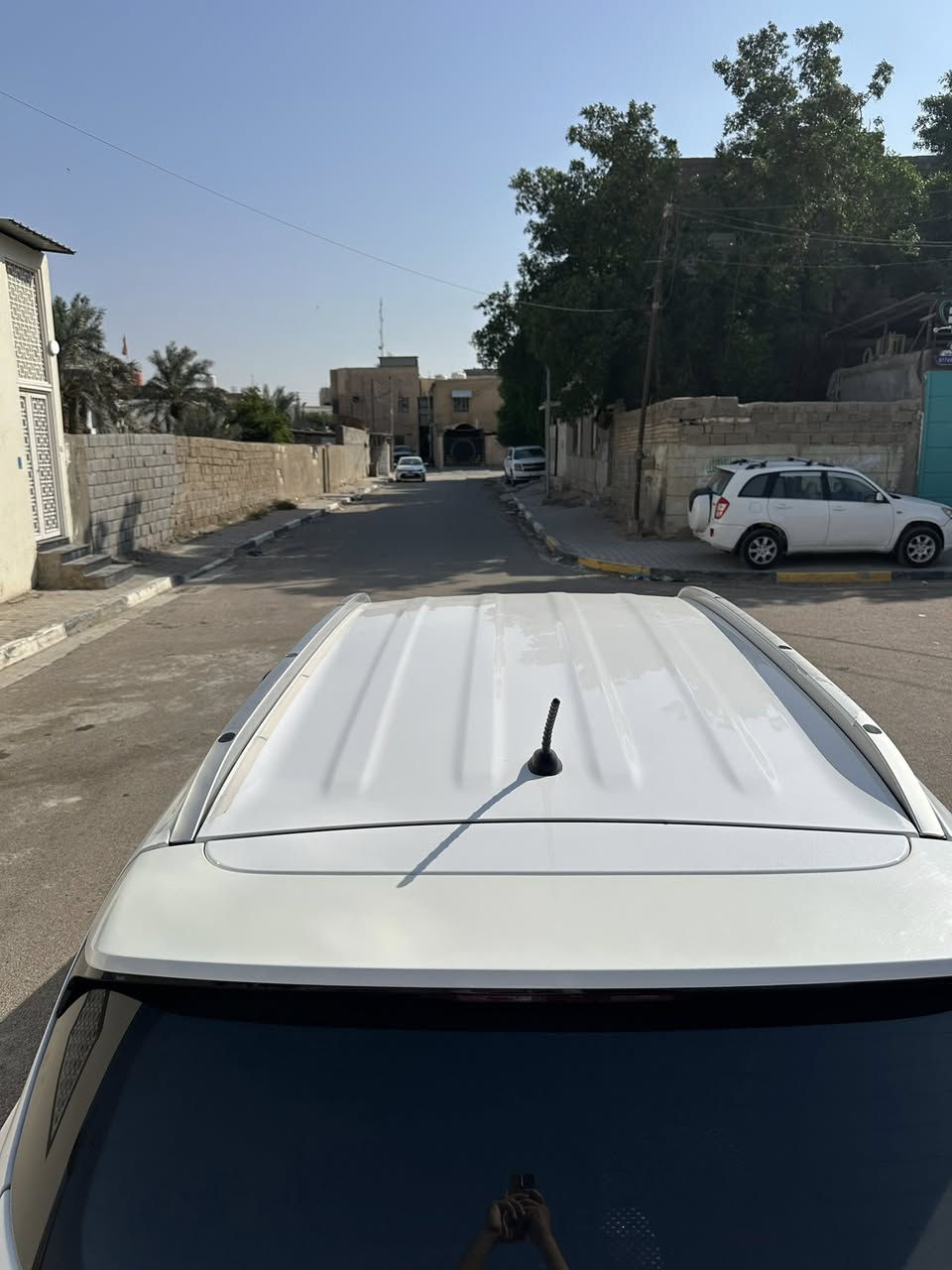 السلام عليكم
من رخصت الادمن 
سنتافيا2020
مكفوله كفاله عامه 
سنويه ل30
مكينه 2500
ماشيه 68000
كشن امامي كهربائي 
تحكمات استيرن 
كشنات خلفيه كهربائيه 
حداديه جديده 
تخم تاير جديد 
السعر 225$
لاستفسار ***********
مكان السياره بصره
