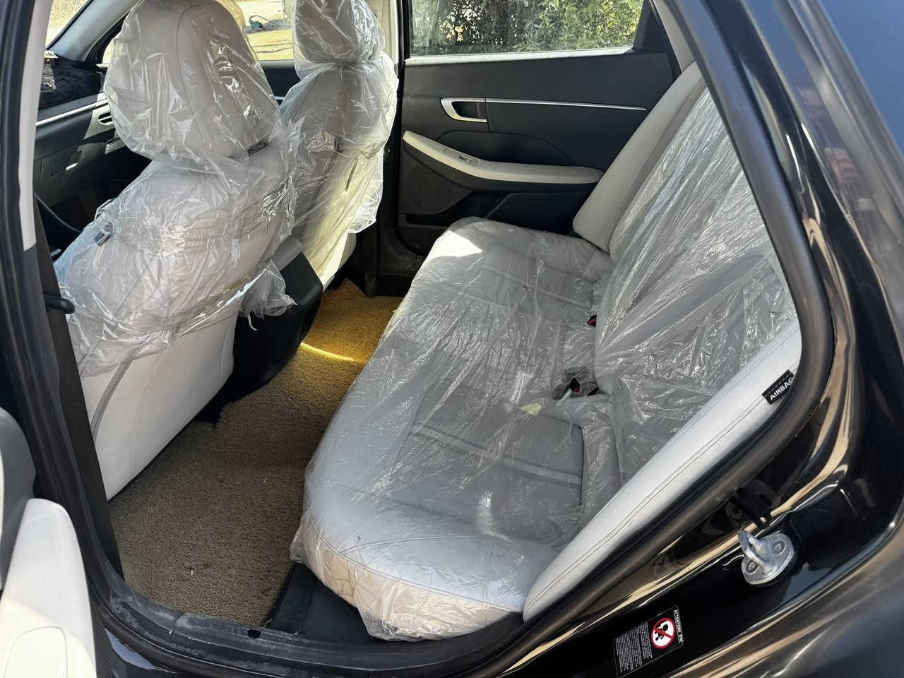 سوناتا 2021
ماشيه 60الف

***********
محرك 2500 الجبير المرغوب 

شاشة جبيرة كامرا دوراه

4 وضعيات قيادة

هاندبريك بصمه

صندوك بصمه

اوتو هولد

اوتو ستوب

تحديد مسار 

تحكمات ستيرن

رادار 

باقي المواصفات معروفه 

سعر 142$ بيع او مراوس بيها مجال قليل 

حادث خلفي جاملغين مصبوغات وقبق جنطه
بجم كبس كفاله مكينه وكير وحداديه وتبريد
