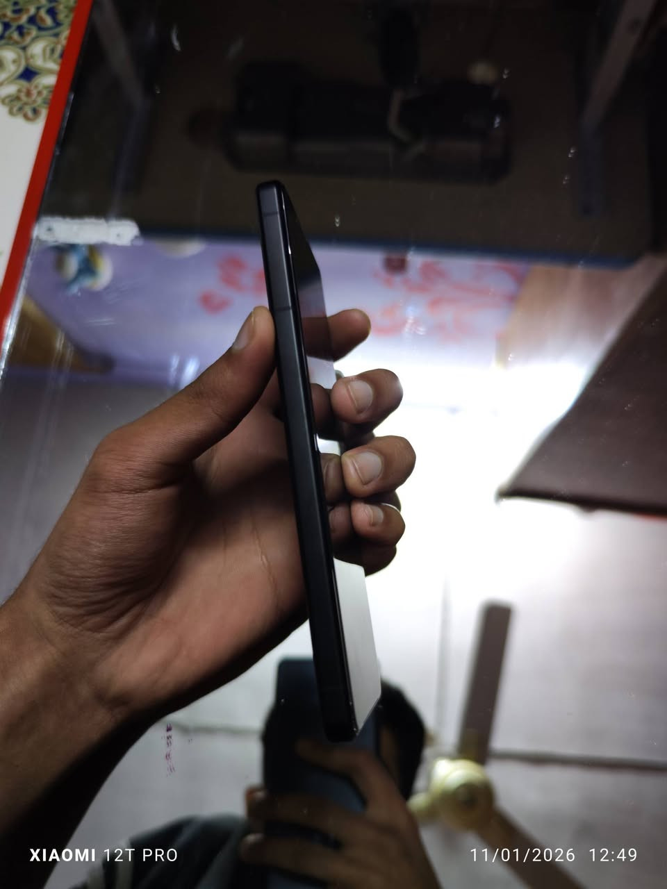 العنوان: Sony Xperia 5 IV للبيع (لأصحاب الخبرة أو التصليح)

عرض لعشاق السوني

عندي جهاز Sony Xperia 5 Mark 4، الجهاز غني عن التعريف بمواصفاته وكاميراته الخرافية.

​تفاصيل الحالة:

​الجهاز نظيف جداً من ناحية البودي والإطار.

​المشكلة: الشاشة طفت (لم تعد تعمل)، والجهاز معروض للبيع بحالته الراهنة (كسكراب أو للتصليح).

​بقية الأجزاء (الكاميرات، البطارية، المذربورد) كلها سليمة وشغالة 100%.

​فرصة ممتازة للي عنده شاشة أو يريد يستفاد من القطع الأصلية للجهاز.

​المكان: البصرة - أبو الخصيب - الحي العسكري - قرب سنتر عبدالله.
للتواصل والاستفسار: ***********
​#Sony #Xperia5IV #البصرة #أبو_الخصيب #هواتف_للبيع
