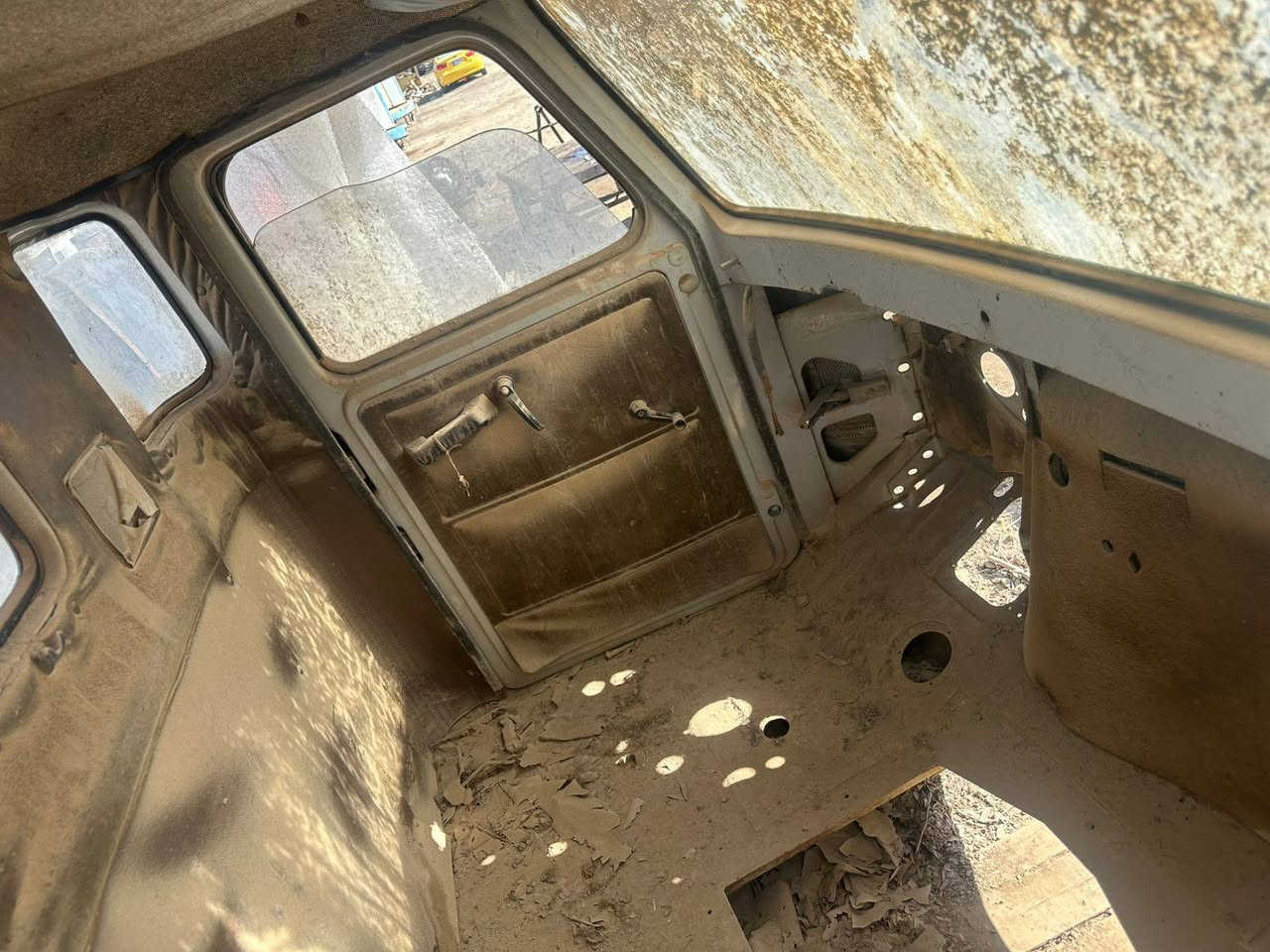 قمارة سكانيا ١١١واحد وثمانين بالخشب مامشتغلة***********
