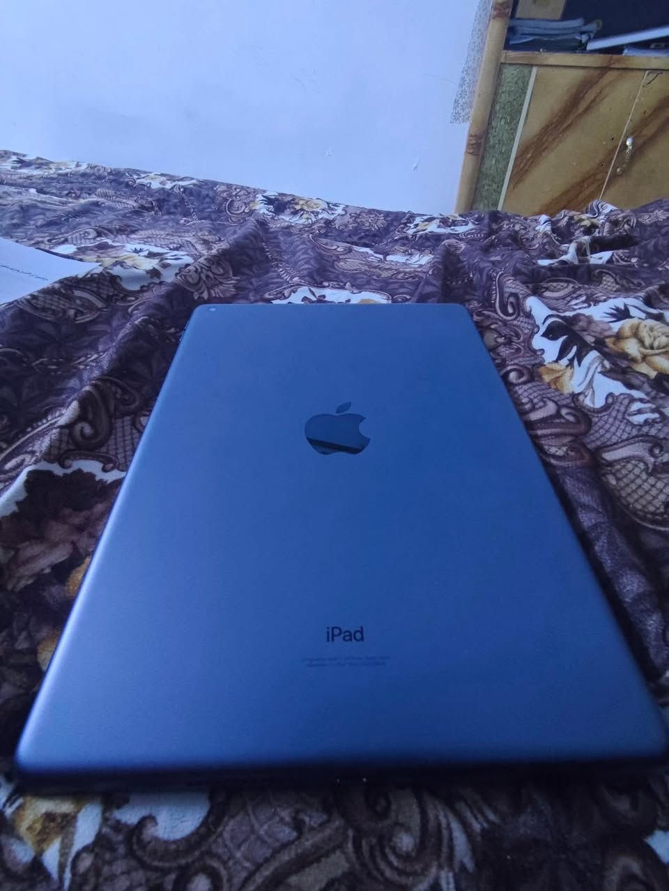 ايباد 9
الذاكره 64  فول موصفات
البطاريه ماعرف شكد بس كلش زينه التليفون نضيف  100%100
كامل الملحقات مع شاحنه وكارتونه وكفر 
بكاني بغداد الشعب يم مستشفى الزهره الهلي نهاية الفورتات 
السعر 225 وبي مجال حك جيتك


**إذا كنت صاحب هذا الإعلان وتريد حذفه لأي سبب، رجاءا أرسل رسالة إلى الدعم الفني**