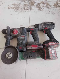 مجموعة شواحن • شاحن همر • للبيع