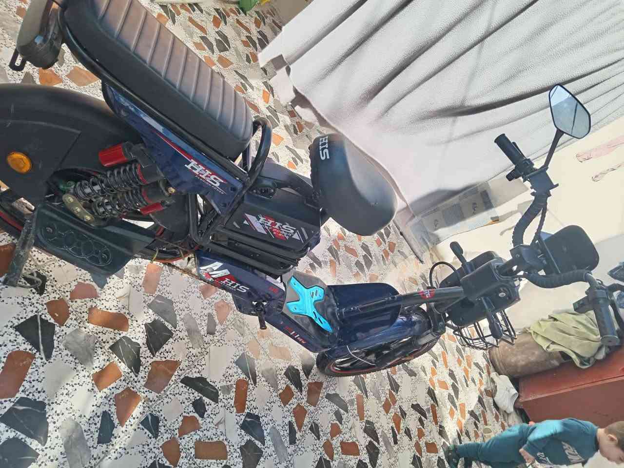 بايسكل شحن للبيع المكان ديالى بعقوبة جديد قليل استعملته أقل من شهر  السعر 500للتواصل ***********
