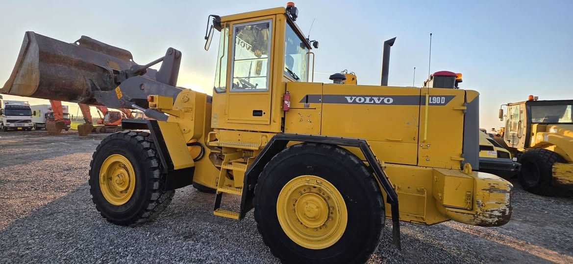 للبيع - بۆ فرۆشتن  
———————
شفل : VOLVO
حجم : L90D
دخول :منەفیست
—————————
بۆ زانیاری زیاتر پەیوەندی بکەن بەم ژمارە تەلەفۆنە 

***********
***********
