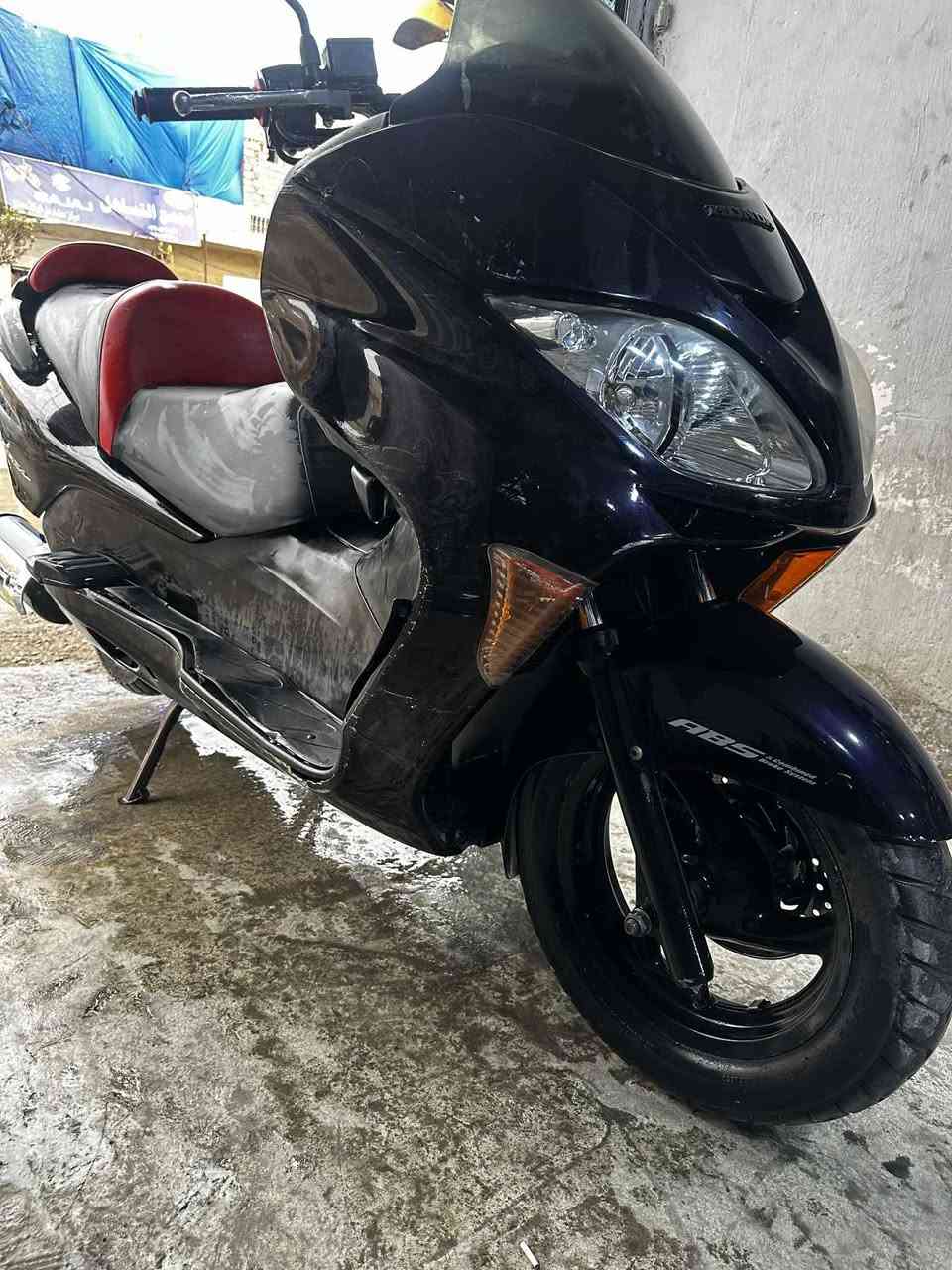 السلام عليكم 
فورزه 08 
دراجه ناعمه وححلوه 
بيها شخوط خفيفه 
دراجه شلعه ومعدل فول نعومه 
رون واحد ونص ثابت 
دراجه مال جناي لعلم دراجه ماشيه ٩٨ 
سعر ٩٥٠ وبيها مجال للشراي 
مكاني ديالى بعقوبه شراي اتصل ***********
