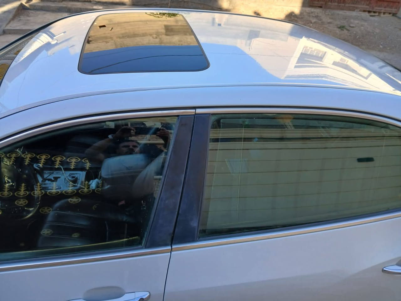 جنسز سنتنيال اعلى فئه للبيع مديل 13 بدون حادث السعر 210 محرك  3800 (6سلندر) رقم بغداد مشروع وطني بأسمي مكاني محافظة ديالى للاتصال ***********
