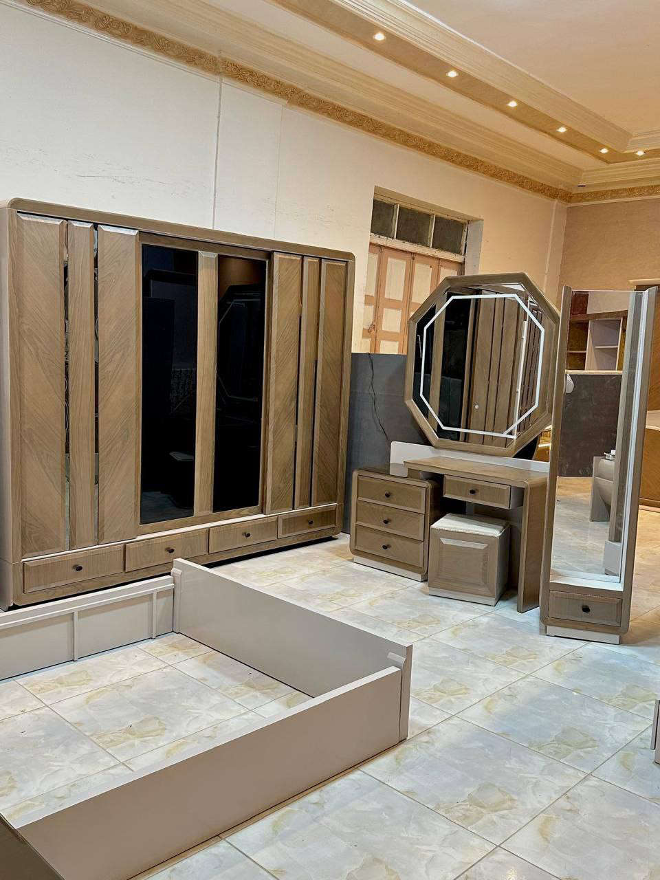 عروض وخصومات 

فوري علي التحميل 

                السعر ٣٨ الف

شغل مستوي عالي 

عروض وخصومات علي غرف النوم

غرفه نوم دمياطى تقيله

نووووم ماستر  للعمر الطويل 

خشب ثه ف ثه روسي وزان 

والدهان دوكو فرن وقشره افريقي

ملل 1800

يوجد شحن


**إذا كنت صاحب هذا الإعلان وتريد حذفه لأي سبب، رجاءا أرسل رسالة إلى الدعم الفني**