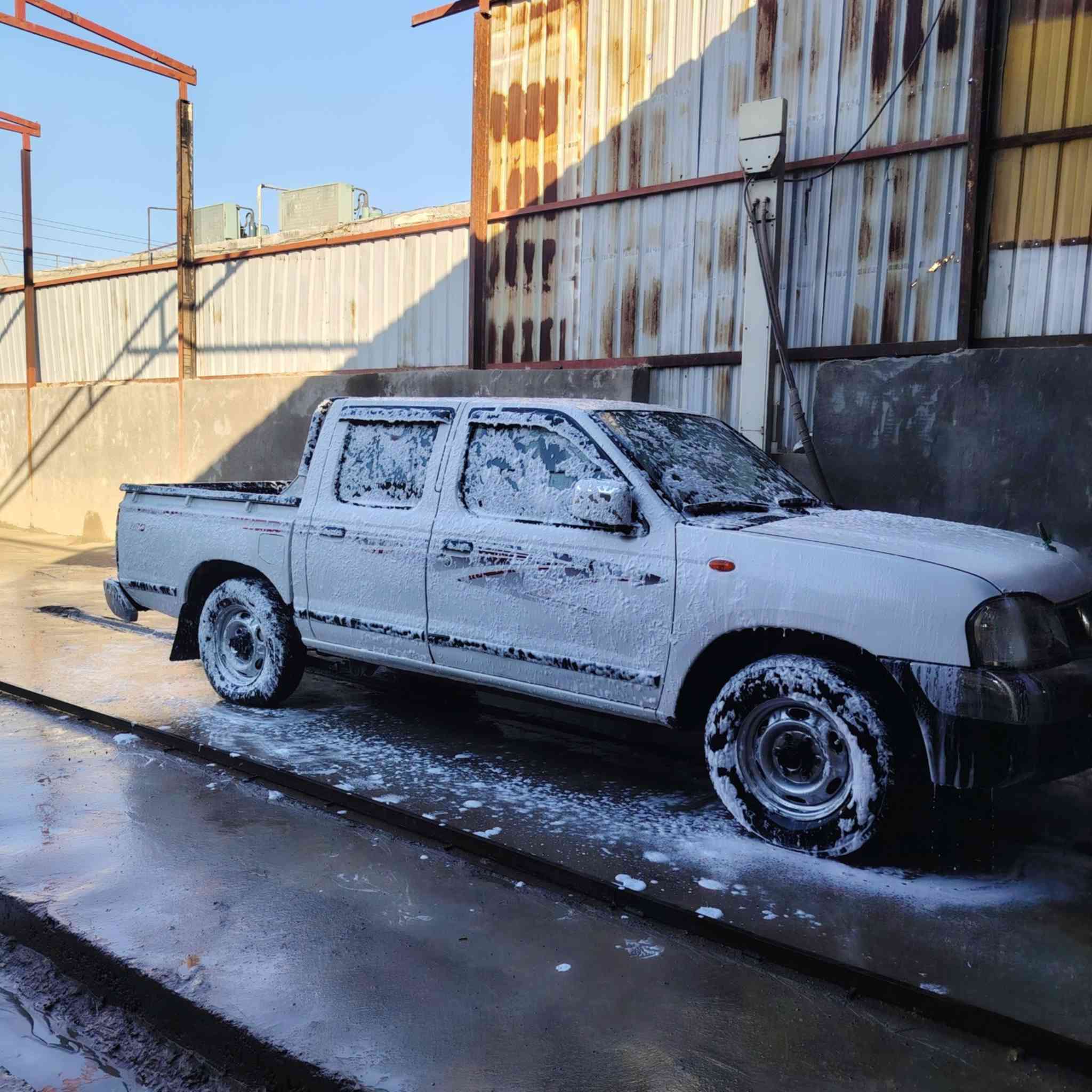 سلام عليكم مكلف بالنشر
نيسان 2014 مكفوله 

مكينه وكير وحداديه وتخم تاير كله جديد 

جاهزه وجديده 

رقم نجف سنويه مجدده ل2027 مداور ثاني يوم 

مكان السياره بغداد النهروان 

الاستفسار الاتصال ع الرقم 

***********
