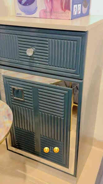 غرفة نوم 8 قطع بدون دوشك صبغ حراري للاستفسار ***********
