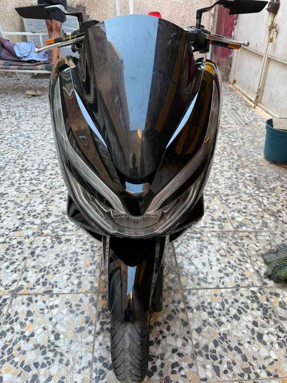 سلام عليكم دراجه pcx جيل ٣ كفاله عامه
للبيع سعر ٢٢٥٠
دراجه رمبه مجال حق جيه 
مكاني مدينه صدر 
رقم ***********
