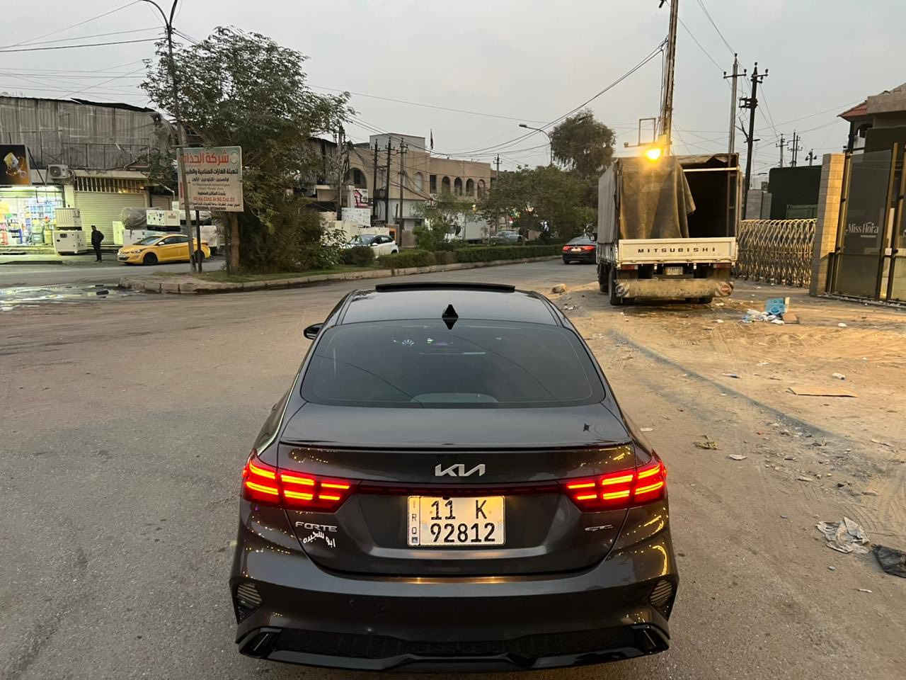 كيا فورتي رقم بغداد 2023 جي تي لاين فول مواصفات محرك 2000  فتحه وكشن جلد ورادارات حادث قطعتين صبغ ماشيه 26  السعر 145 بيع فقط اتصال *********** مكاني بغداد الجديده الامين
