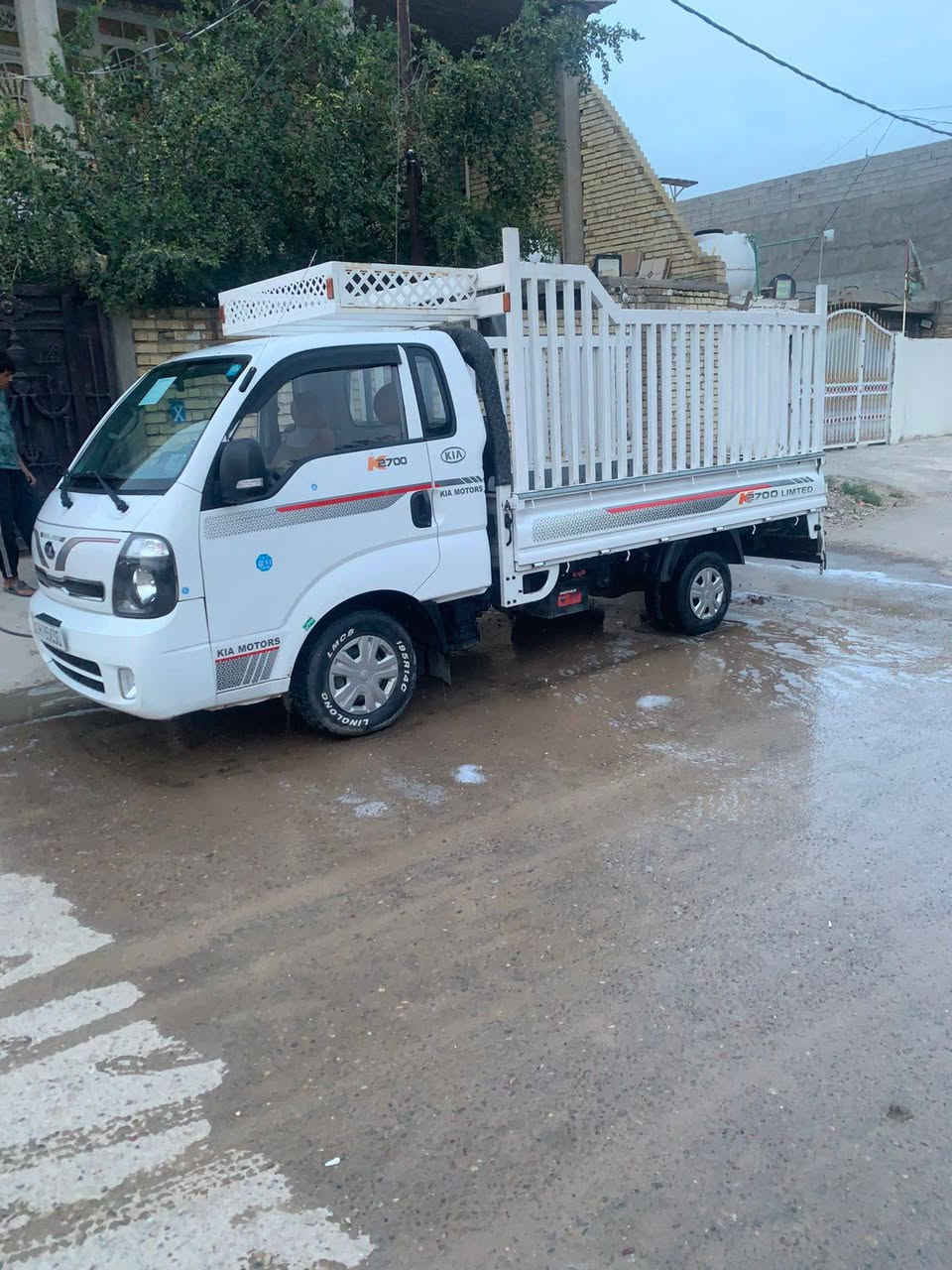 تم اعادة النشر بسبب الوعود الكاذبة
🚗 للبيع كيا نيرو 2020 🚗

موديل: 2020

رقم: بغداد

الممشى: 170 ألف كم

السيارة كرير ومكيّفها يبرد خير من الله

مكفولة من القص

بيها ضربة بباب السائق بحدود شبر، راجعة بارد (تصليح نظيف).

💰 السعر: 126 (قابل للتفاوض ويا الشراي الجاد).

للاستفسار ***********
