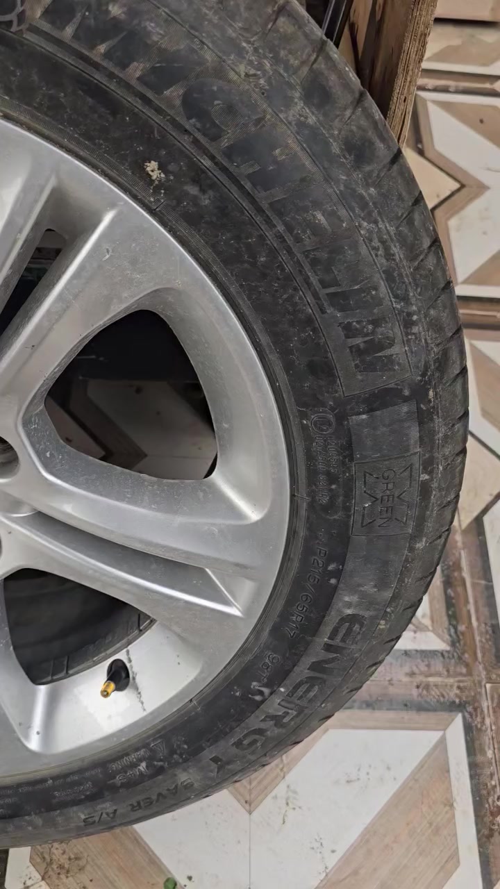 ويل ١٧ جارجر 23 السعر 200$ قفل قفل قفل  مكفول الويل ***********
