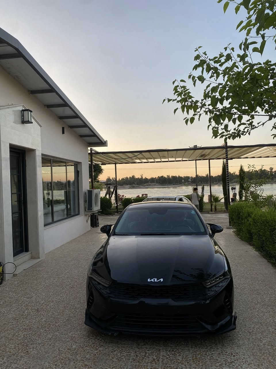ص فول K5 موديل 2023 ضرر بسيط موضح بل صوره بس صار بيها صبغ 3 قطع وباب كلير بسبب شخوط حاملغين امامي وباب سايق وبوند بسبب شخوط سياره ماشيه 90Km جاهزه السياره مرقم نينوئ كابون بيها منضومه اكزوز برمجه طلقات اكزوز البلادي موجود تحكم ريمونت بوابه محرك 1600 تيربو كير 8 نمره اوتو سياره جاهزه محرك شرط كير شرط بدون دواخل السياره بشرط سعرها 135 وبيها مجال بسيط للستفسار ***********
