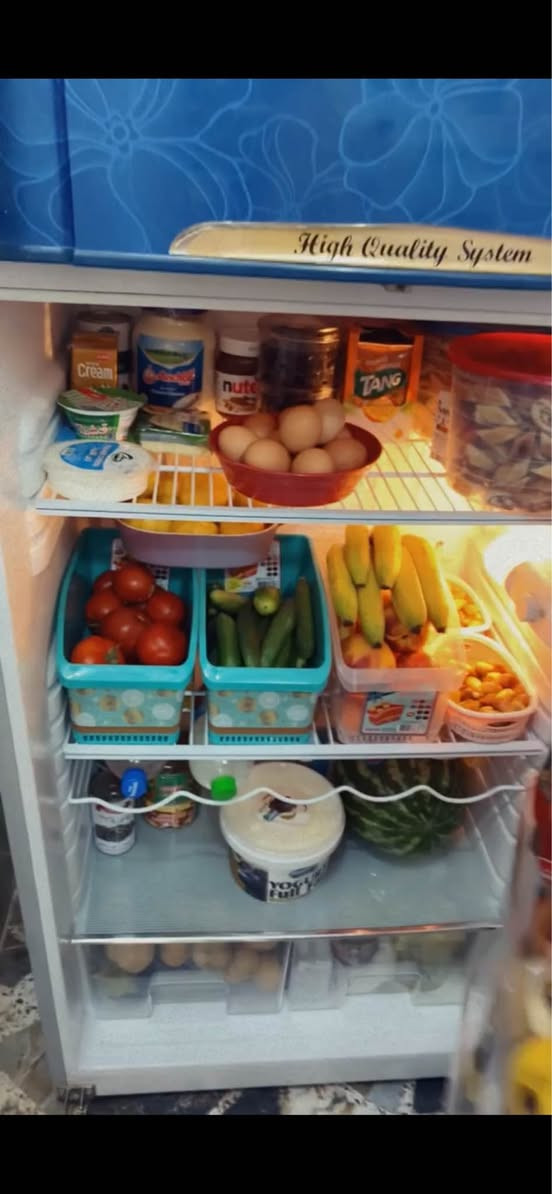 تخم مترتين بمترتين تسكام اسفنج مرفوع نظيف سعر 350 ثلاجه حجم كبير نظيفه سعر 350 طبلات عدد3 سعر 45 للتواصل ***********مكاني نجف النجف, العراق
