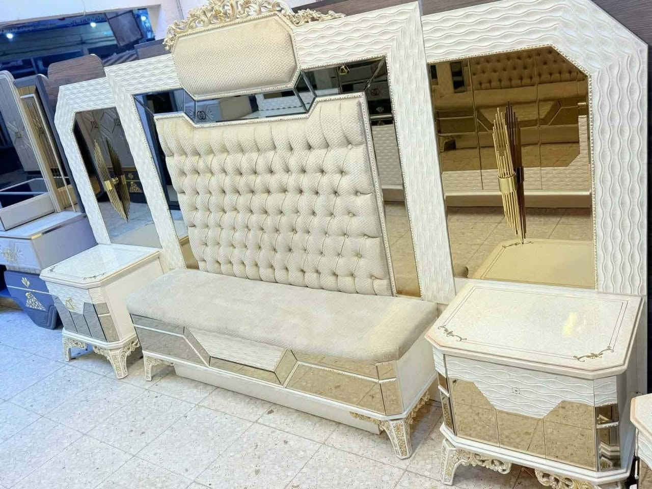 ✨ غرفة تركيه🇹🇷  اصليه ماركه 9 قطع
نظام  أبواب دزاين مختلف 

سرير مخزن عملي

جام برونزي اناره شغاله 💥

 ضهر بلوك

 قماش وتر بروف أصلي

✨ نظافة 90/💯

السعر  / مليون و550

شد ونقل مجاني داخل بغداد

 توصيل للمحافظات بأسعار رمزية حجز على وتساب*********** تابعو صفحه 💥
