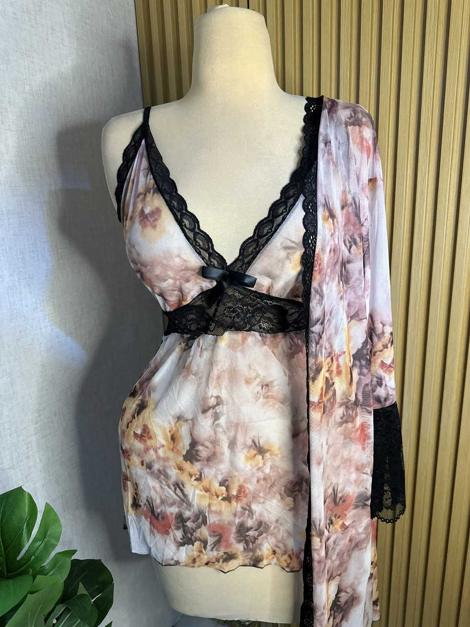 سيت نوم 🫰🏻
موديل يجنن اللون ياخذ العقل 🩷✨
يجي 3قطع 
خامه شيفون ناعم 

قطعه اخيره 🎀

⤵️⤵️


**إذا كنت صاحب هذا الإعلان وتريد حذفه لأي سبب، رجاءا أرسل رسالة إلى الدعم الفني**