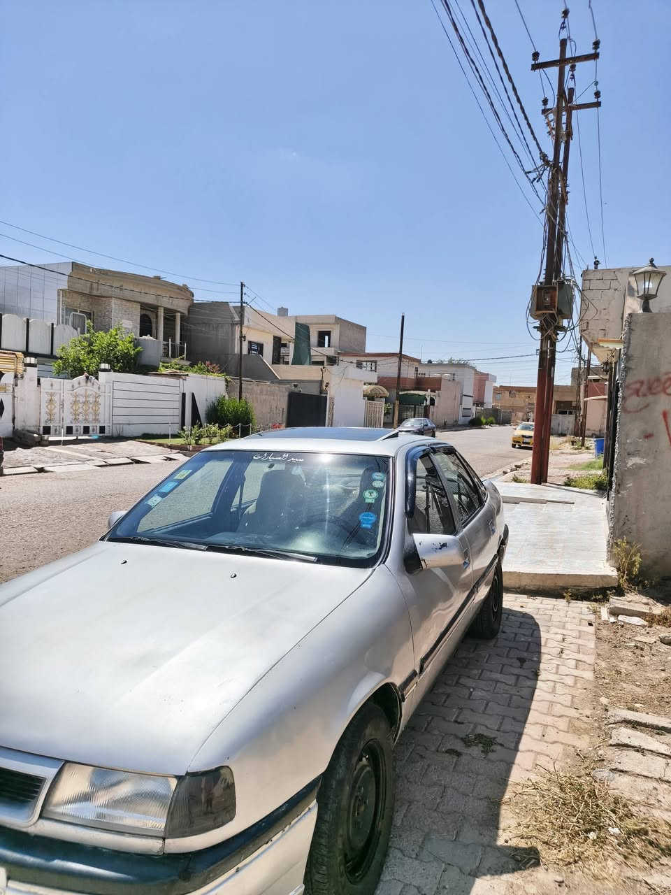 سياره للبيع فيكترا موديل 95 سعر 42 وبيها مجال الشراي يتصل على هذا الرقم***********
