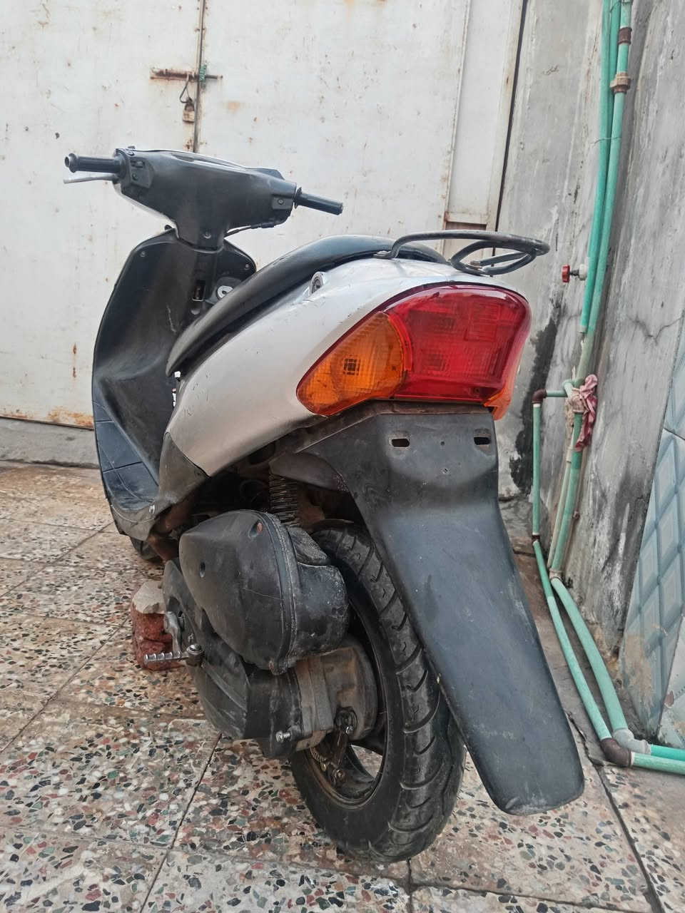 سلام عليكم دراجه سازوكي رياضي للبيع دراجه بدون أوراق أوراقهاا جانت عدي وتبللن وشككن دراجه شغاله من ساسها رأسها كهربائيات شغاله سلف شغال بس عوزها باتري تواير جدد مكينه نااااعمه كلش دراجه كلشي ماناقصهاا بس كلوبات وباتري فقط دراجه مابيهاا تجاري شوته اصلي كابريته اصلي صالنصه اصلي كفرات البلاد دراجه جاهزه هاي بومه يشتغل دراجه مفتوحه فقط بوشه وبستم فقط للبيع سعر ١٨٠ بيهاا مجال قليل قليل كلش مكان ميسان حولي الف دار

ملاحضه / شباب مو تجي خاص تكلي شبيهاا مابيهاا كاتب تفاصيلها كامله وشكرا😇👍


**إذا كنت صاحب هذا الإعلان وتريد حذفه لأي سبب، رجاءا أرسل رسالة إلى الدعم الفني**