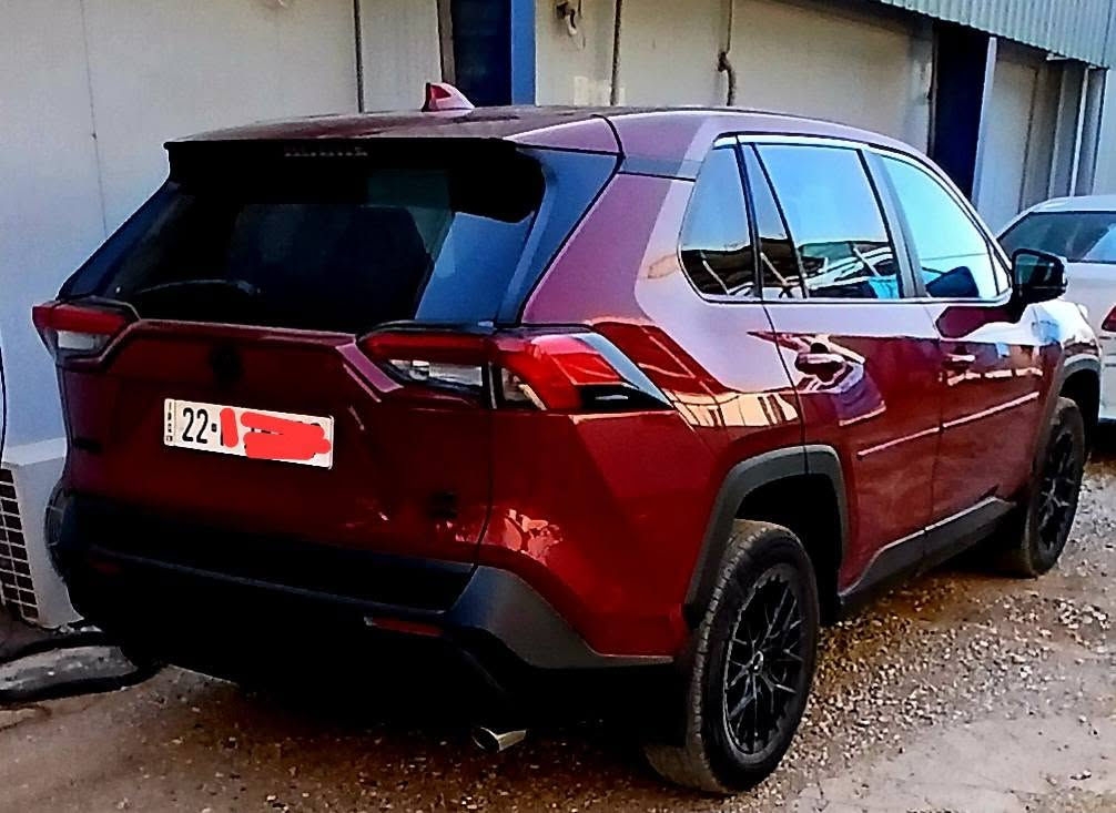 RAV4 2023 LE
بجم و خلف كبس بدون دواخل بيها بابين صبغ شبرين جاملغ بارد.  مرقم اربيل نافذ لغاية 2030 سيارة باسمي. كل شي على وضع الشركة بشرط الفحص و صونار.
$22400 
مكان السيارة اربيل.
*********** Watsup

