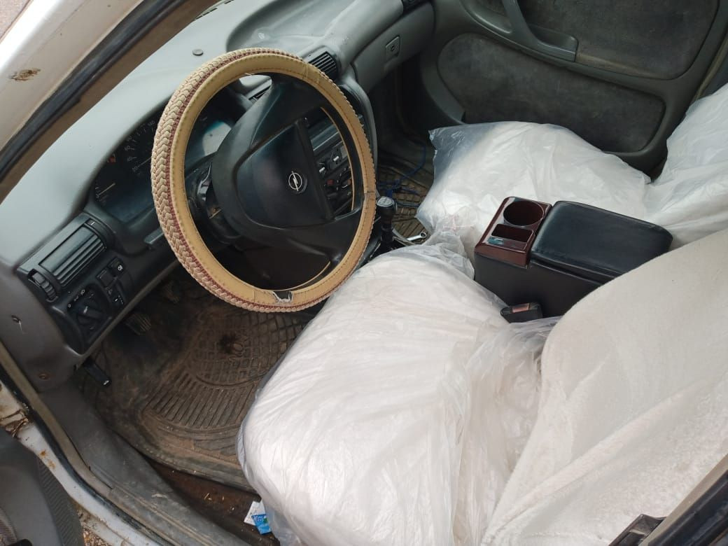 للبيع
موديل ١٩٩٣
صبغ احزام انطيها صبغ عام
كير بالشرط
محرك ٢٠
محرك بي خربطة كهربائيات
رقمها بابل مشروع وطني
شرط التحويل. 
سعرها ٣٧ ورقة
للاتصال /  ***********
مكاني كركوك.
